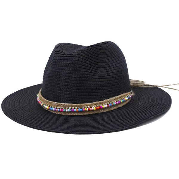 chapeau de paille noir orné de perles