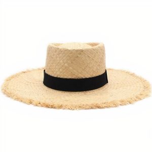 chapeau de paille de fermier