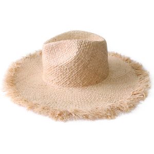 chapeau traditionnel en paille
