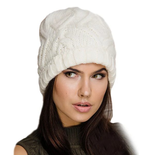 bonnet femme en tricot torsadé