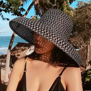 Chapeau de paille tressé