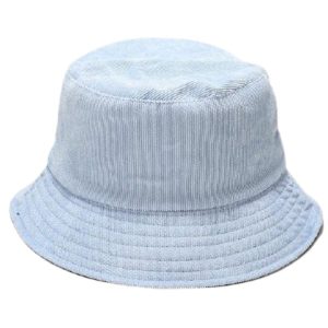 chapeau bleu ciel confortable