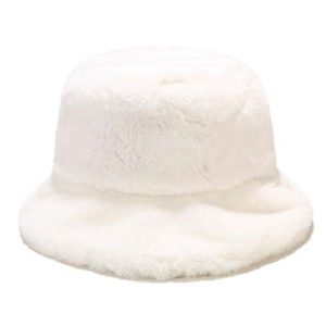 Chapeau hivernal blanc duveteux