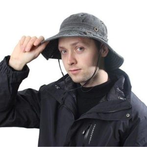 chapeau safari avec ficelle