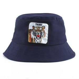 Bob streetwear avec broderie tigre