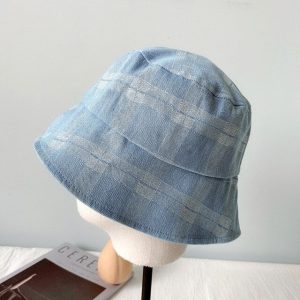 Chapeau bob à carreaux
