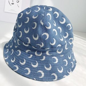 chapeau imprimé lune